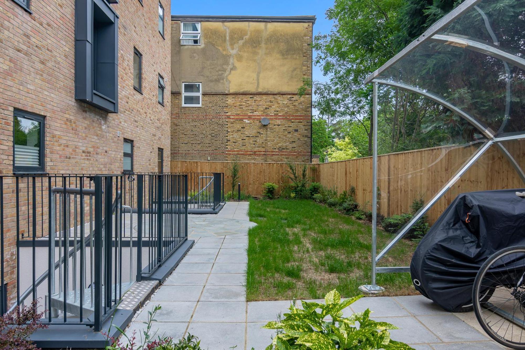 Spacious, 3 Bedroom, 2 Bathroom, Surbiton Exteriör bild